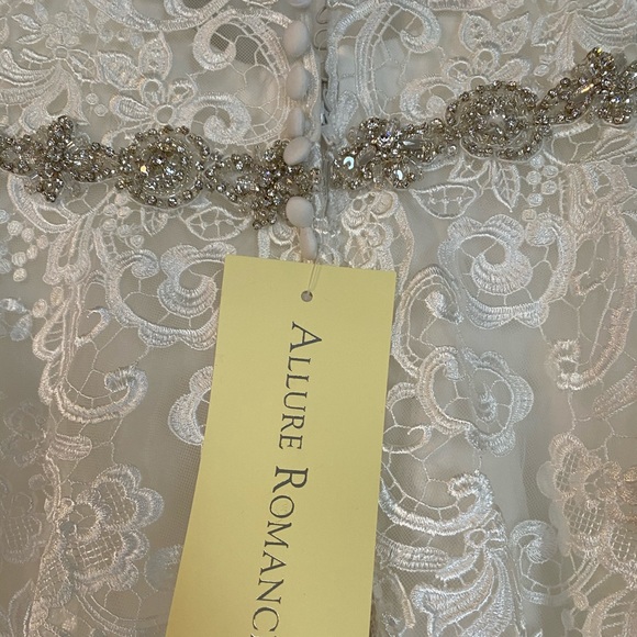 Allure Romance Wedding -New With Tags -Style 2816 - Picture 7 of 7